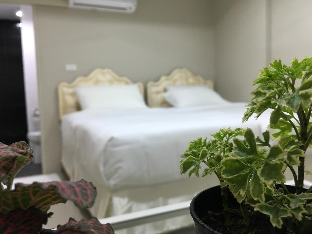 Wanmai Herb Garden Bangkok Exteriör bild